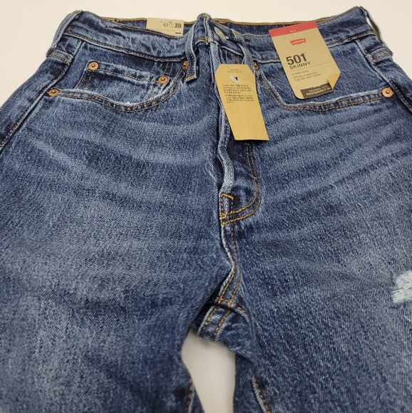 Levi’s 501s Button-Fly Skinny Jeans Women’s 26W x 30L Medium Blue Denim - Picture 5 of 9